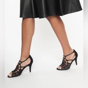 Unique Vintage Halloween Black Spider Web Charlotte Heels, Size 9, NEW!